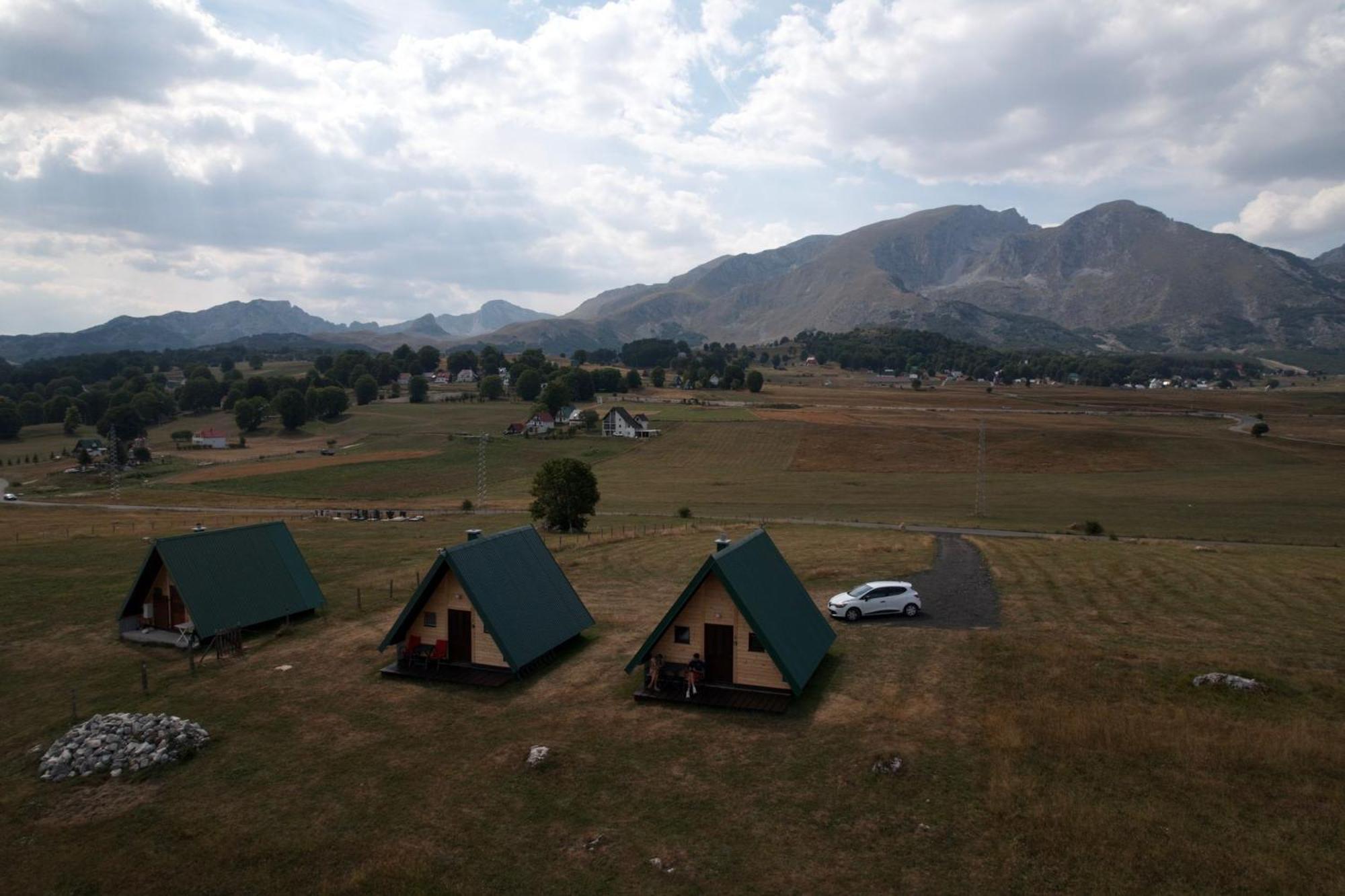 זבליאק Mountain Peaceful Cottages מראה חיצוני תמונה